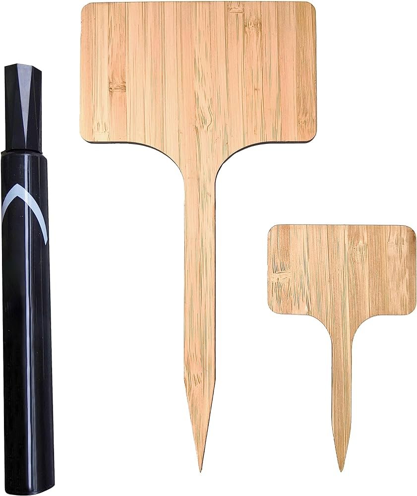 Bambú en jardín con precios etiquetados