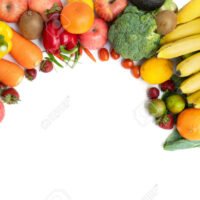 171706666-variedad-de-coloridas-frutas-y-verduras-frescas-alimentos-saludables-organicos-crudos-compras-en