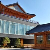 arquitectura-tradicional-coreana-en-un-mercado-local