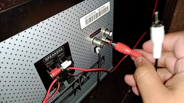 Cómo conectar una bocina a la TV con un cable