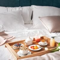 desayuno-romantico-en-la-cama