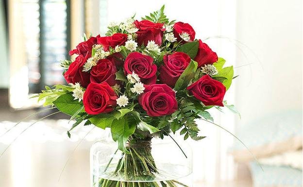 Descubre cuál es el color favorito de rosas entre las mujeres: ¡sorpréndelas con un ramo ideal!