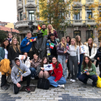 excursion-en-grupo-de-estudiantes-internacionales
