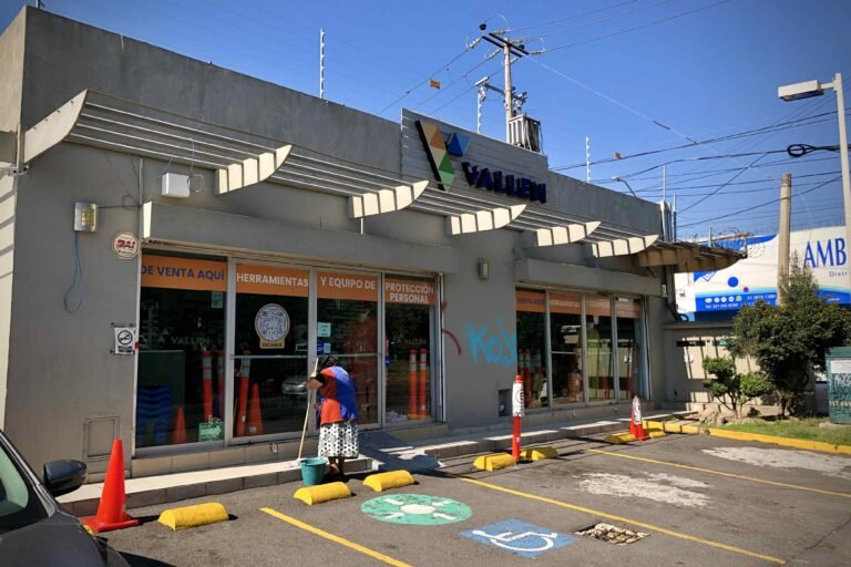 Dónde está la tienda Home Depot en Lázaro Cárdenas, Michoacán