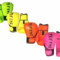 guantes-de-boxeo-de-diferentes-colores