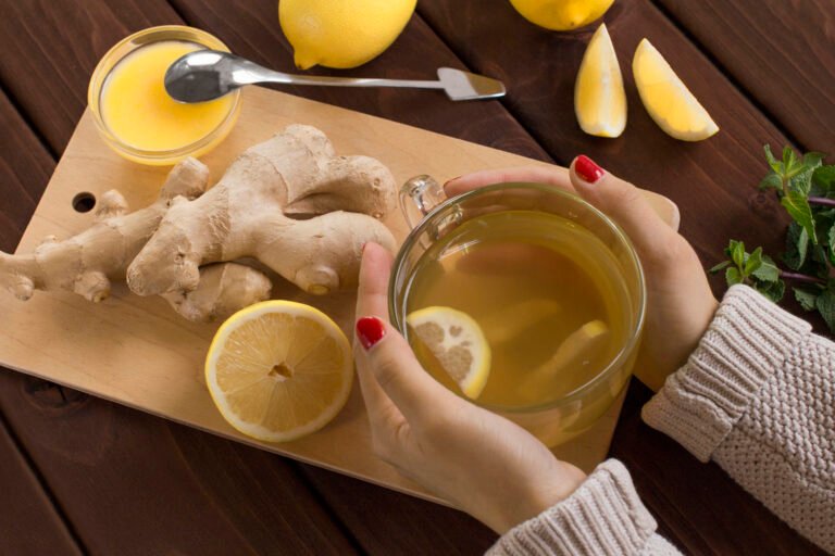 Para qué sirve tomar jengibre con limón