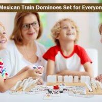 jugando-al-domino-tren-mexicano-en-familia