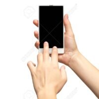 manos-sosteniendo-un-telefono-celular-moderno