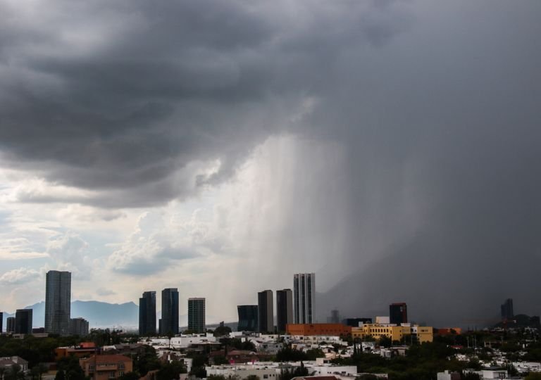 Va a llover hoy en Apodaca: Pronóstico del tiempo