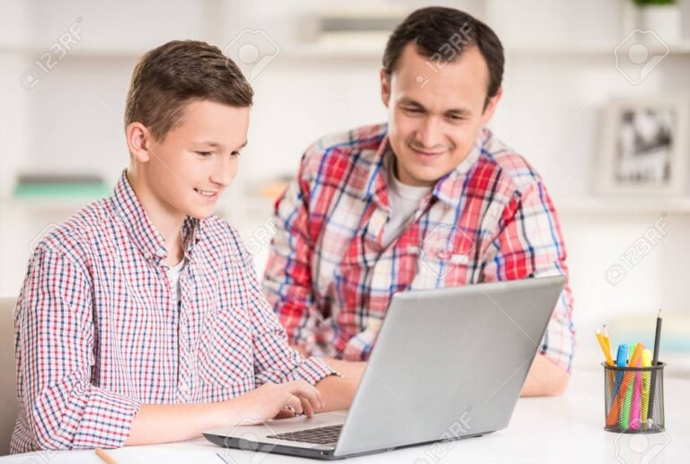 Cómo inscribir a tu hijo en la primaria en línea de la SEP