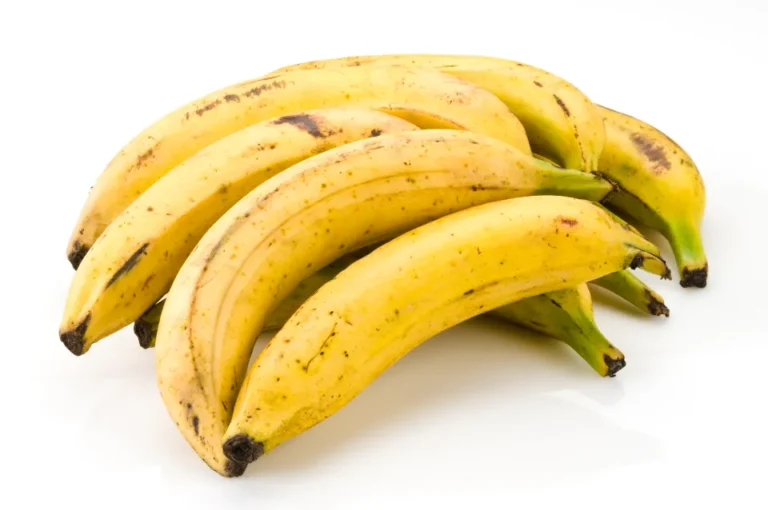 Qué beneficios trae comer plátano crudo