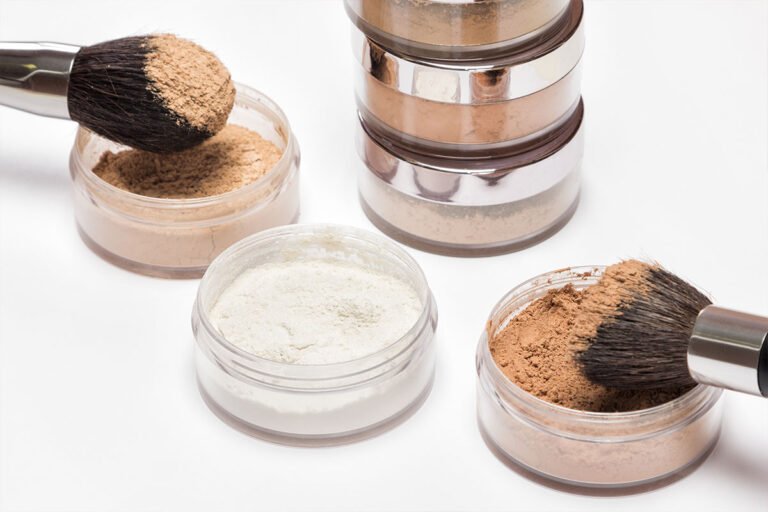 Para qué se utilizan los polvos translúcidos en maquillaje
