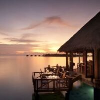 puesta-de-sol-en-conrad-maldives-rangali