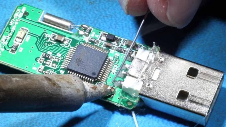 Cómo reparar una USB dañada que no es reconocida por la computadora